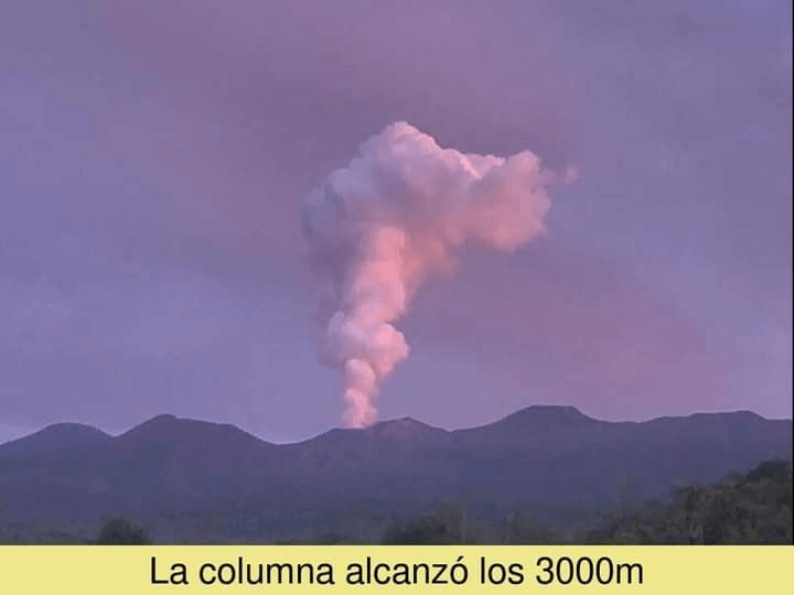 Impactante erupción freática del Volcán Rincón de la Vieja