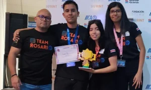 Estudiantes del Colegio Rumbo a Olimpiada Mundial de Robótica