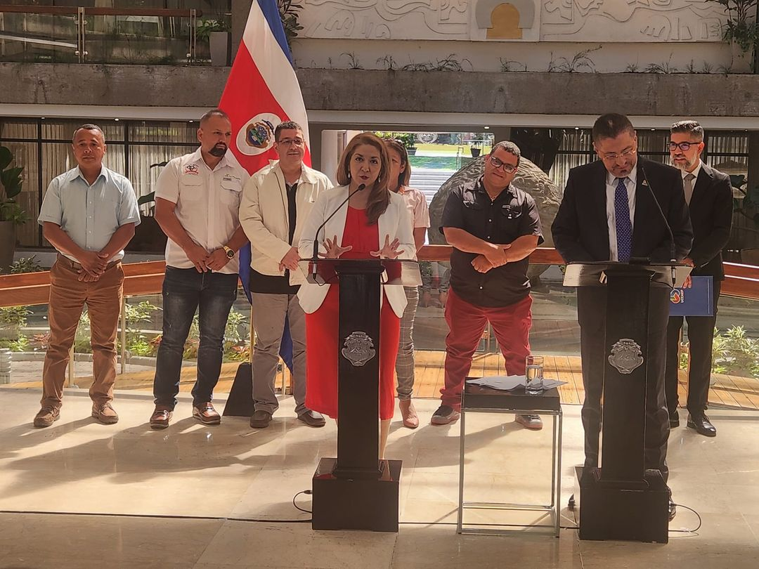 Ministra de Salud Anuncia Solución a Problemas de Mercado en Puntarenas