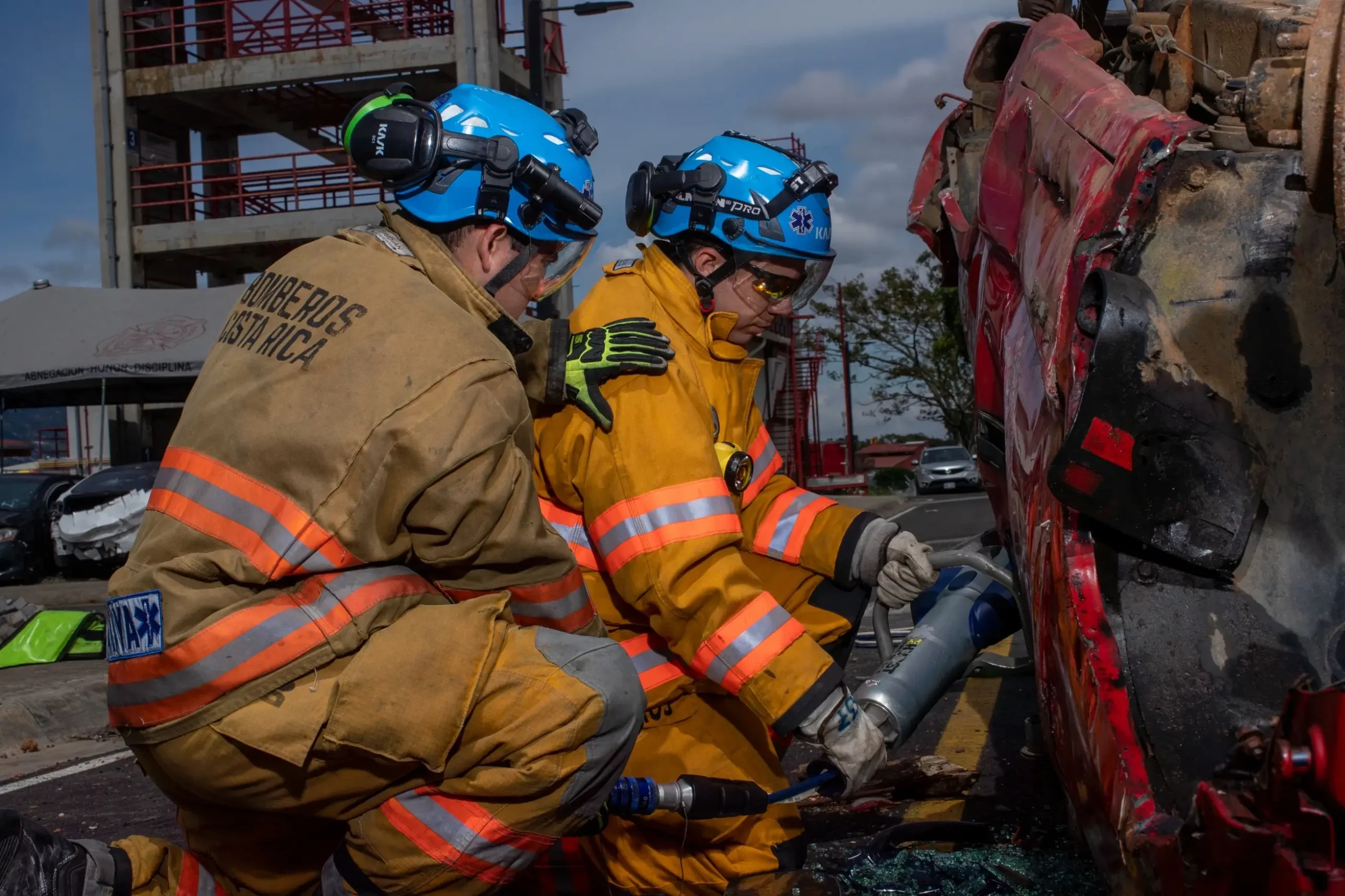 Bomberos de Costa Rica Acusados de Corrupción