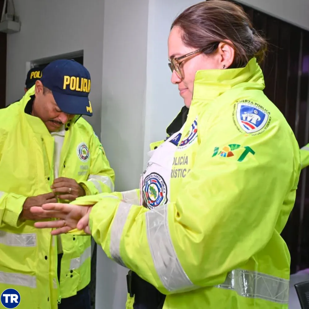 ICT invierte ₡50 millones en uniformes para Policía Turística