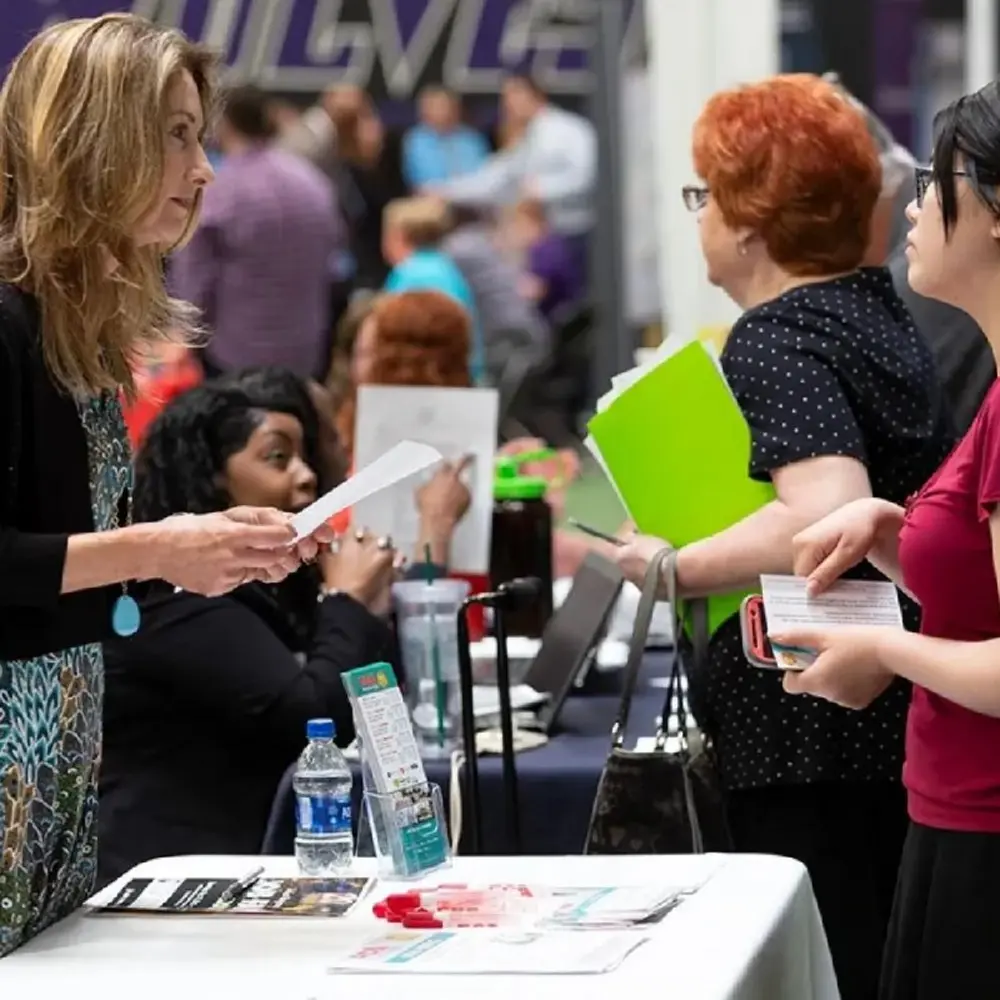 Feria de empleo: Más de 700 plazas disponibles