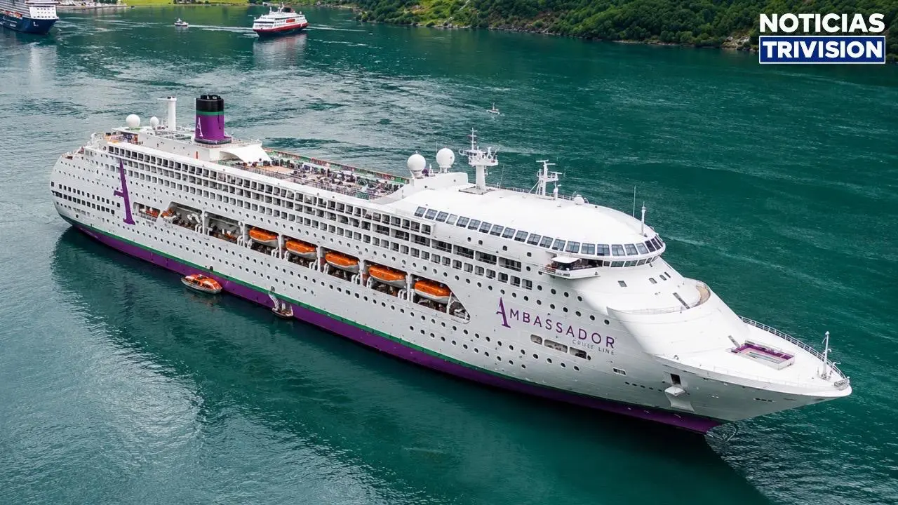 Francia flexibiliza restricciones en crucero con 1,700 personas a bordo