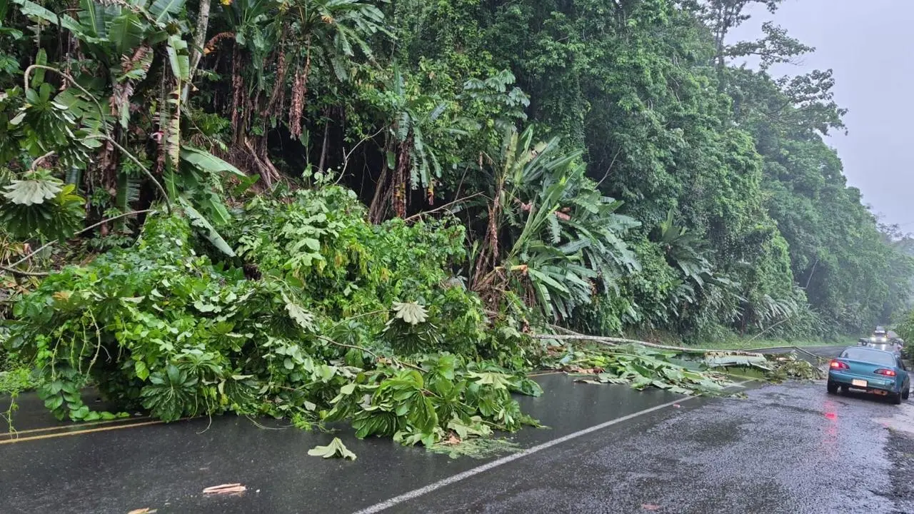 Fuertes lluvias en Limón afectan servicios de salud