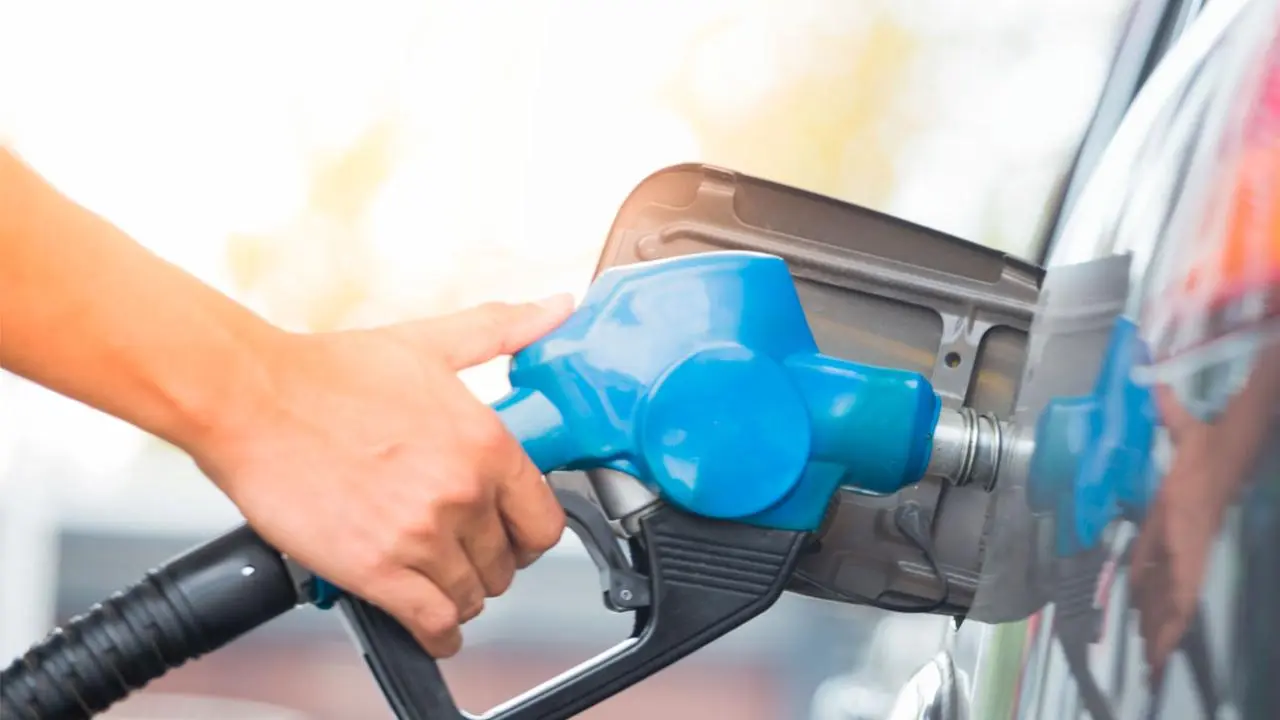 Gasolinas tendrán un aumento en su precio, mientras que el diésel bajará