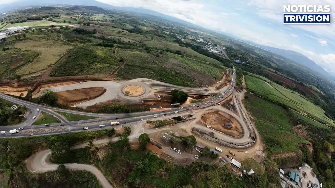 Inicia construcción de paso elevado en intercambio de Grecia