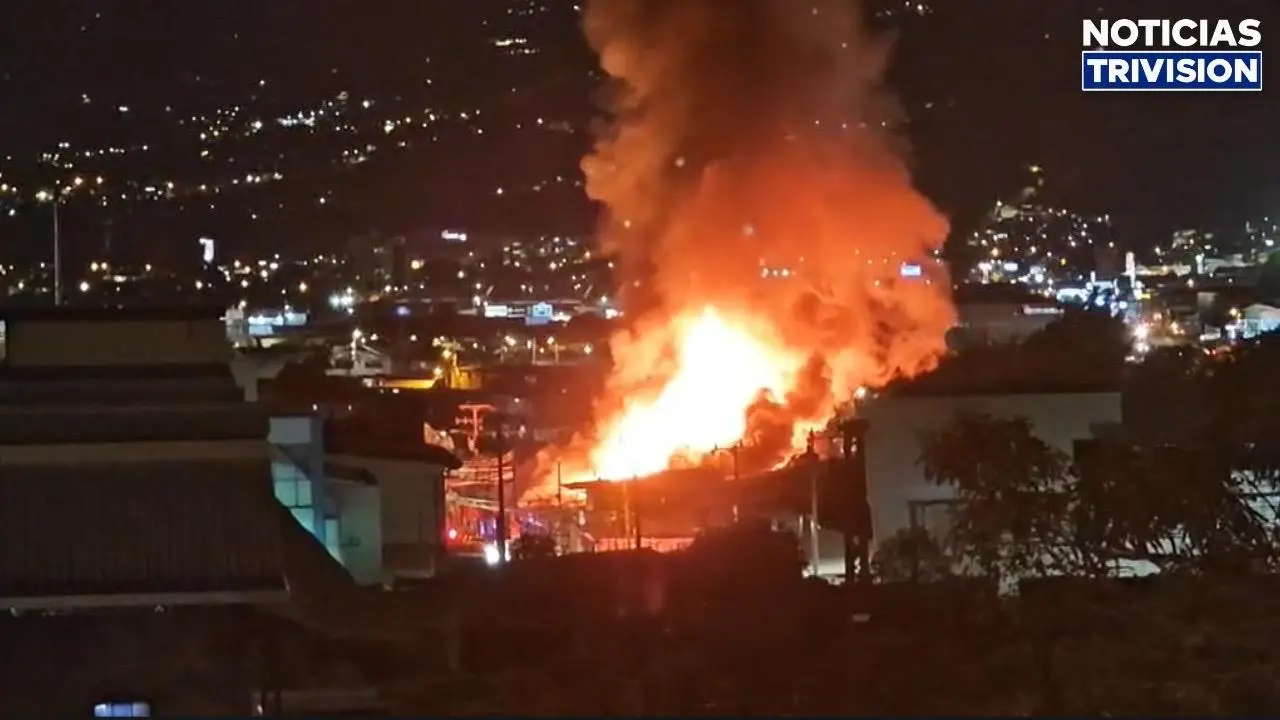 Investigan causas del voraz incendio que destruyó viviendas en barrio Carit