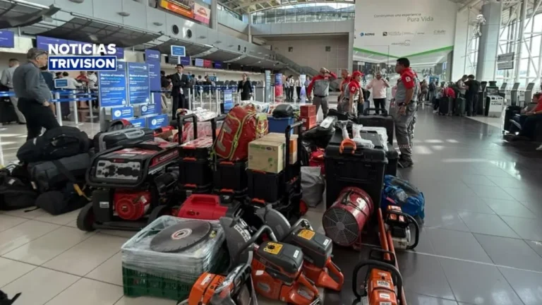 Cruz Roja Costarricense envía 16 rescatistas a Venezuela