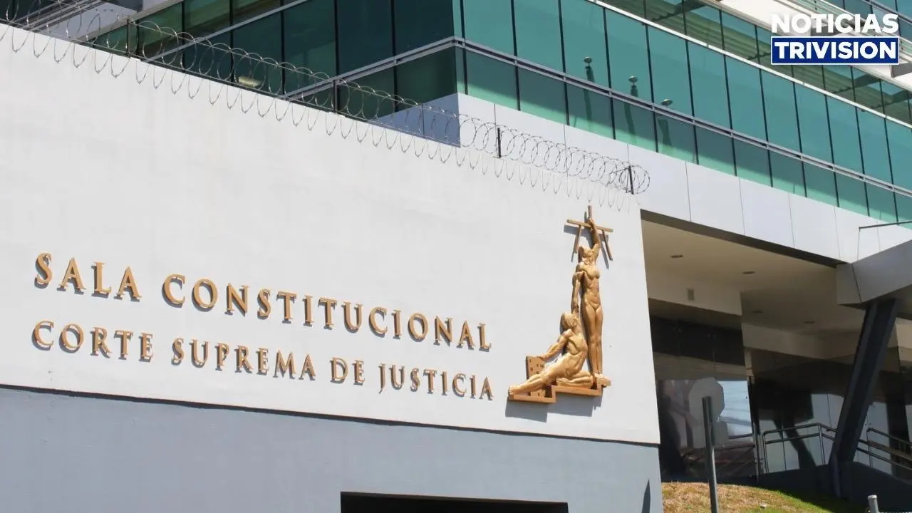 Expresidentes piden garantizar el funcionamiento de la Sala Constitucional