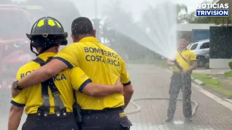 Tras 33 años salvando vidas, bombero se despide del servicio y enfrenta una nueva batalla