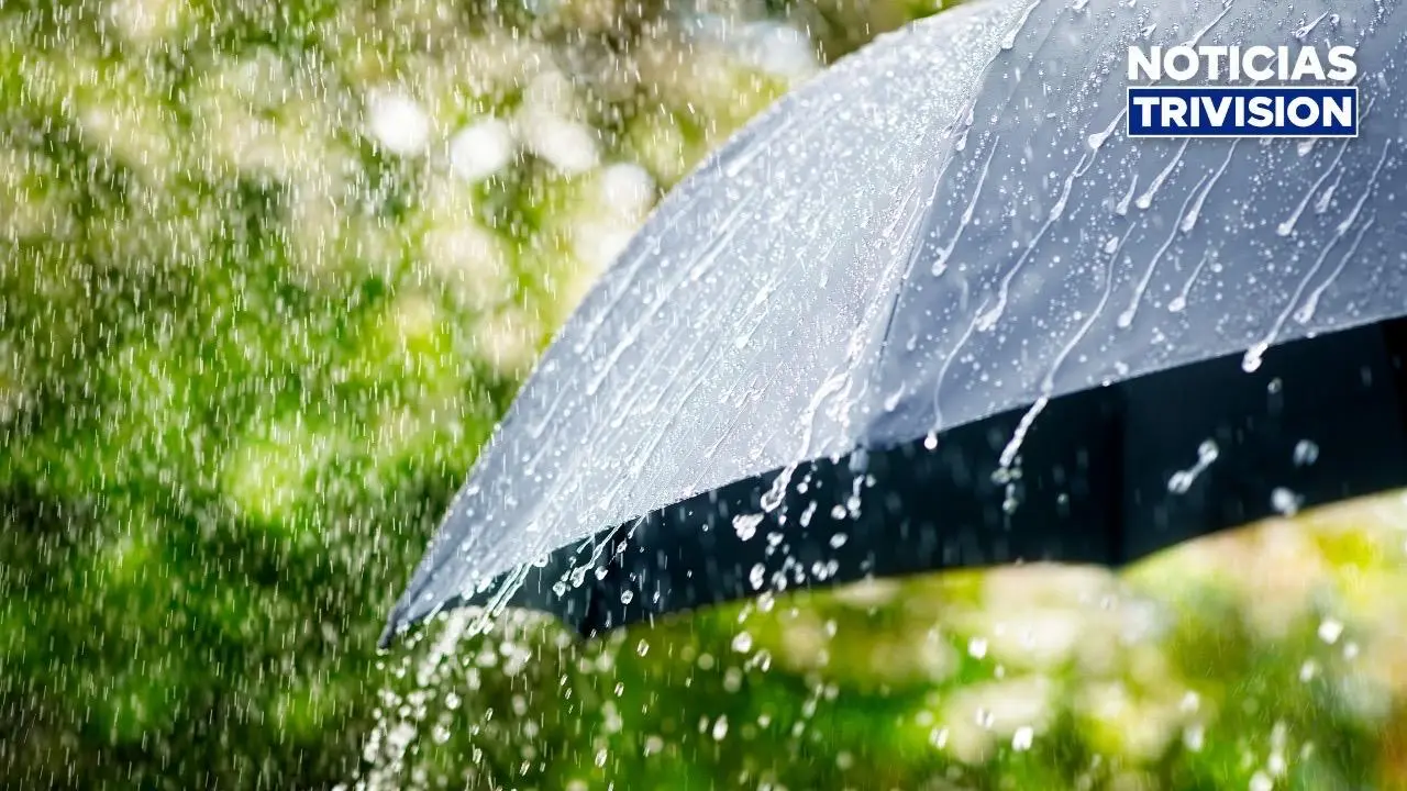 Onda tropical #23 mantiene lluvias y fuertes vientos este miércoles