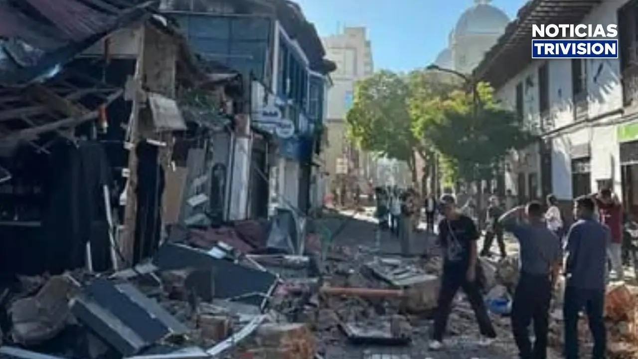 Fuerte sismo de 7,4 sacude Colombia; reportan daños en varias ciudades
