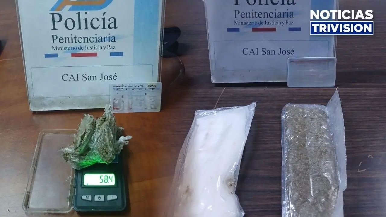 Intentaron ingresar aparente droga oculta en zapatos a la cárcel de San Sebastián