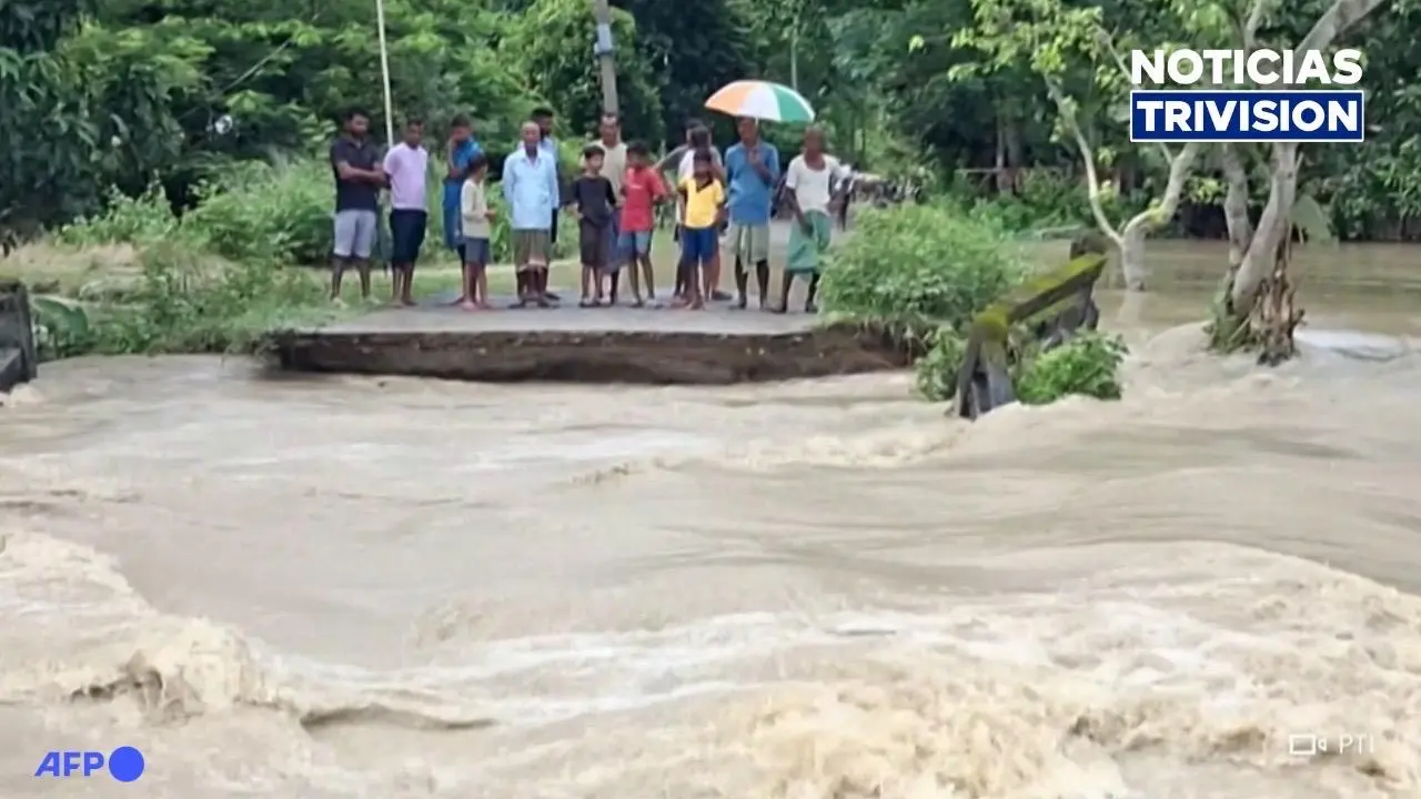 Inundaciones dejan cerca de 100 muertos y miles de afectados en India