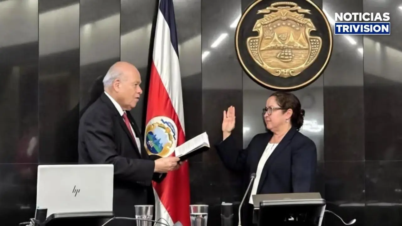 Karen Valverde seguirá por un año más como fiscal subrogante