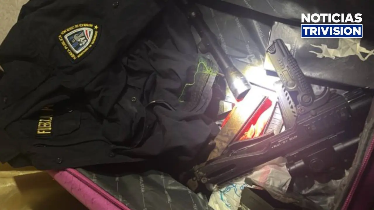 Operación Cacería deja un detenido y decomiso de armas, municiones y uniformes policiales
