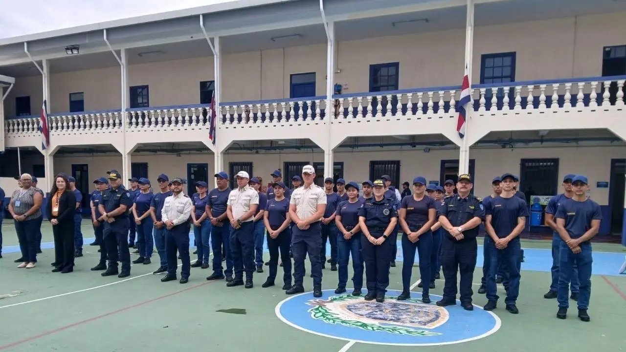 42 personas aspiran a ingresar a la policía penitenciaria