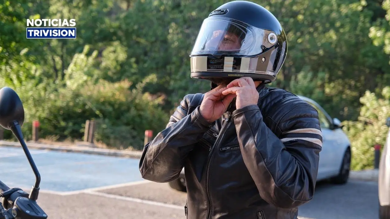 Más de 5,000 motociclistas multados por no utilizar correctamente el casco