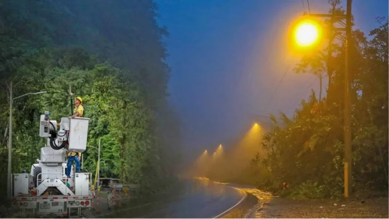 Ruta 32 ya cuenta con iluminación y conectividad