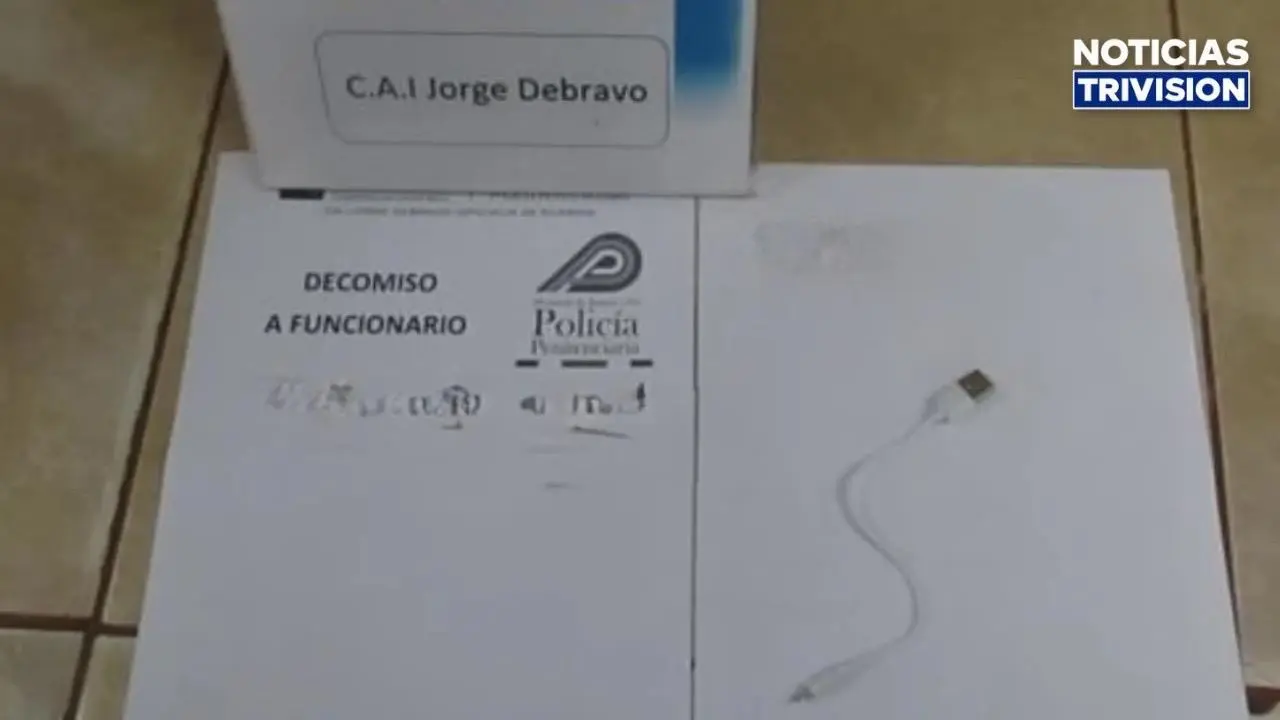 Decomisan cable USB a oficial penitenciaria en cárcel de Cartago