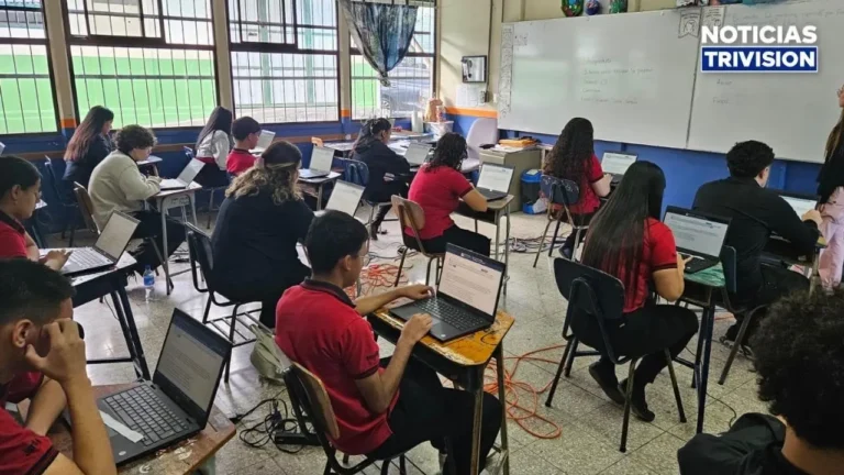 Más de 45 mil estudiantes inician las Pruebas Nacionales Estandarizadas