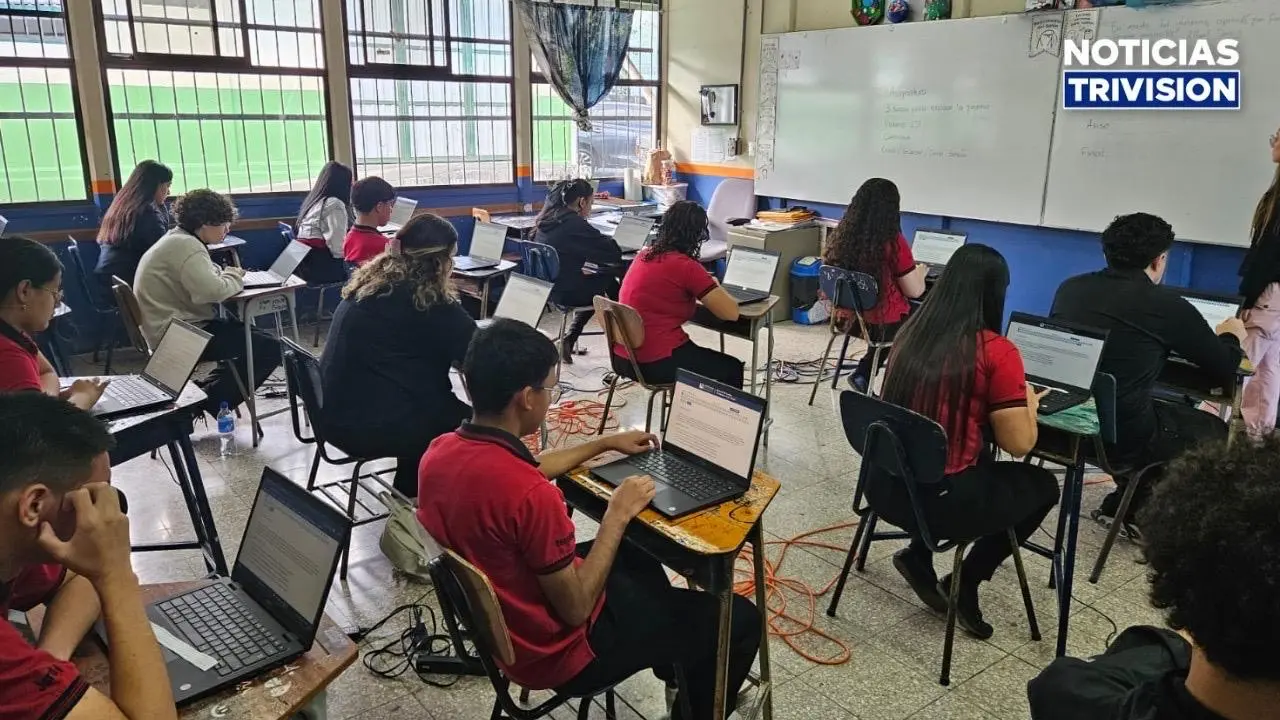 Más de 45 mil estudiantes inician las Pruebas Nacionales Estandarizadas