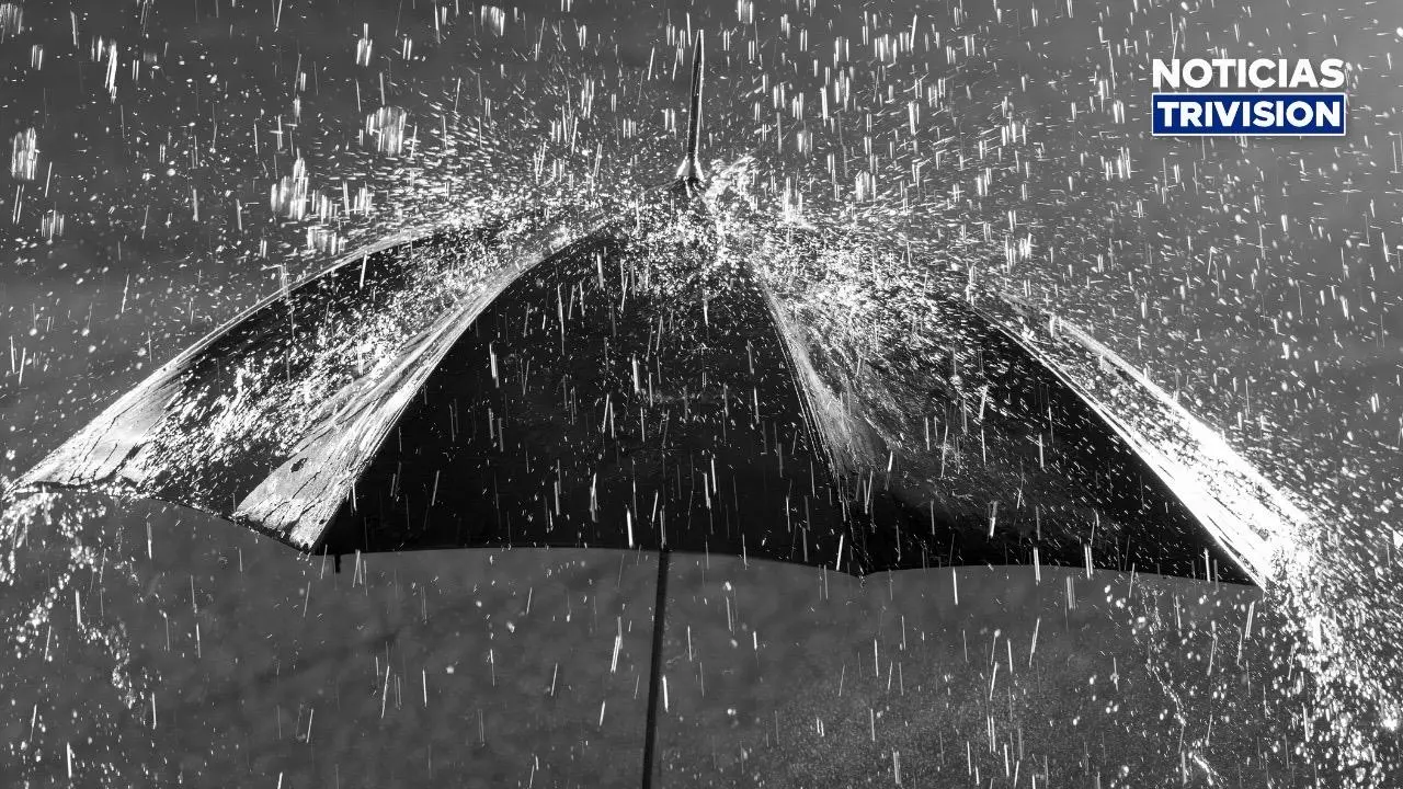 ¡Paraguas en mano! Aguaceros y tormentas marcarán este jueves
