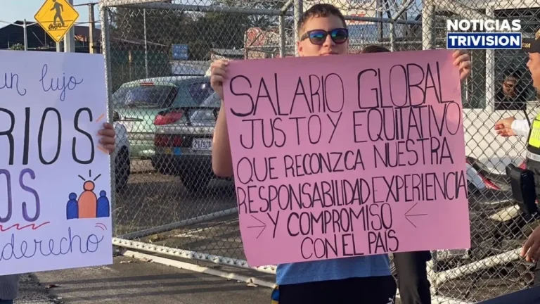 Policías de Tránsito protestan por falta de patrullas, uniformes y condiciones laborales